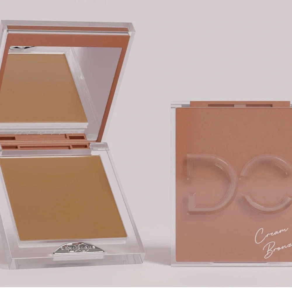 Dominique Silktone Cream Bronzer in Light Tan Blendable buildable good for skin